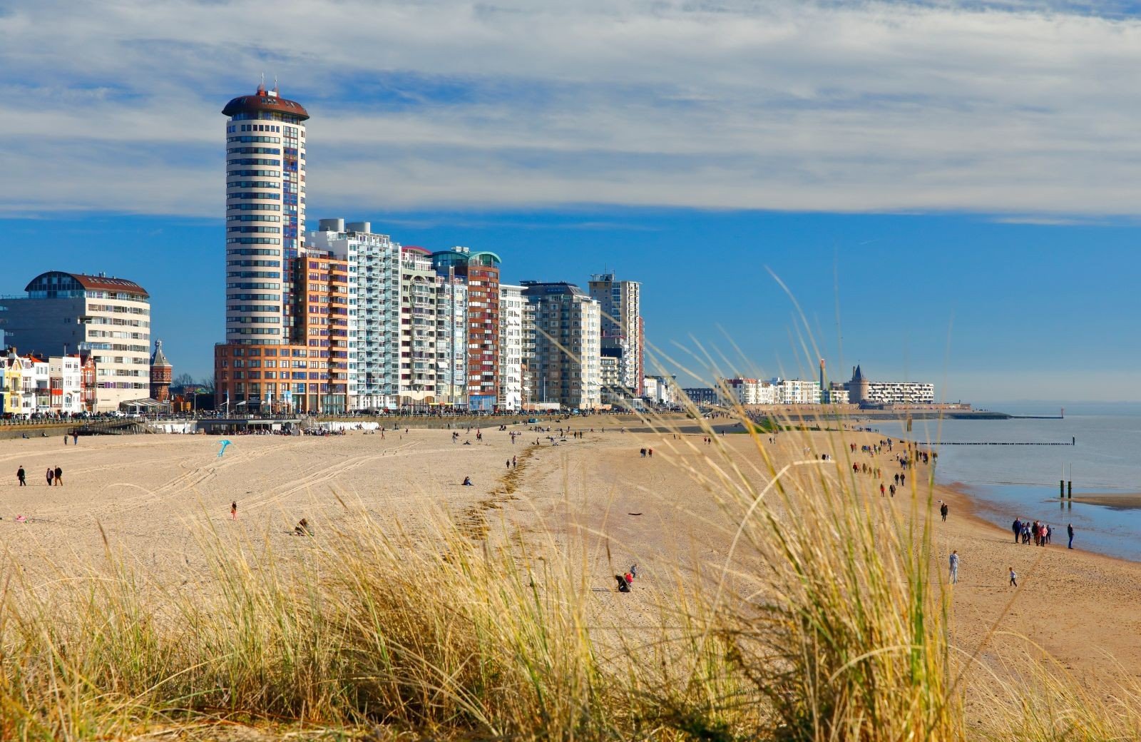 Genieten van de zee aan de boulevard