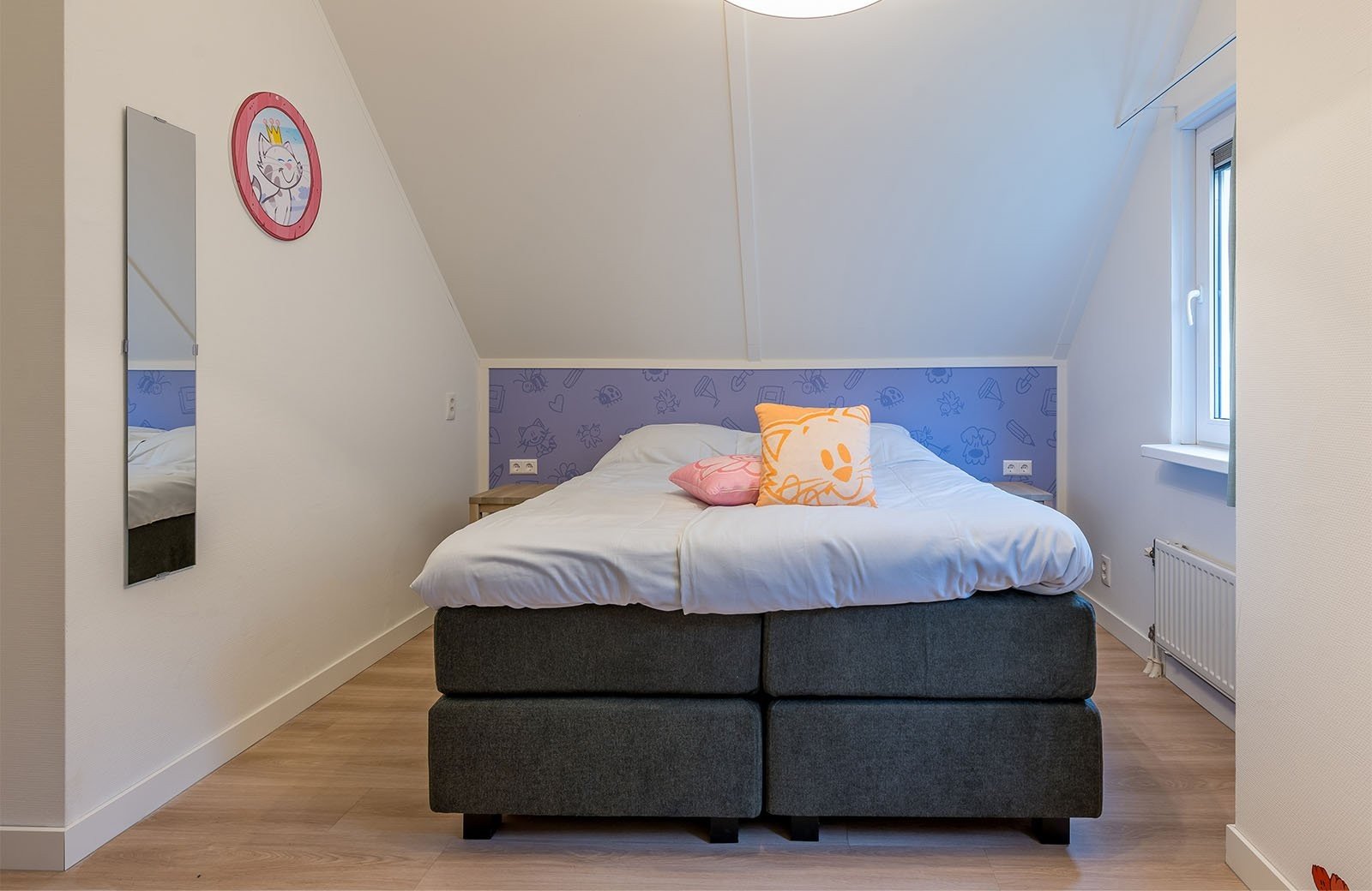 Buurpoes villa slaapkamer 2 tweepersoonsbed