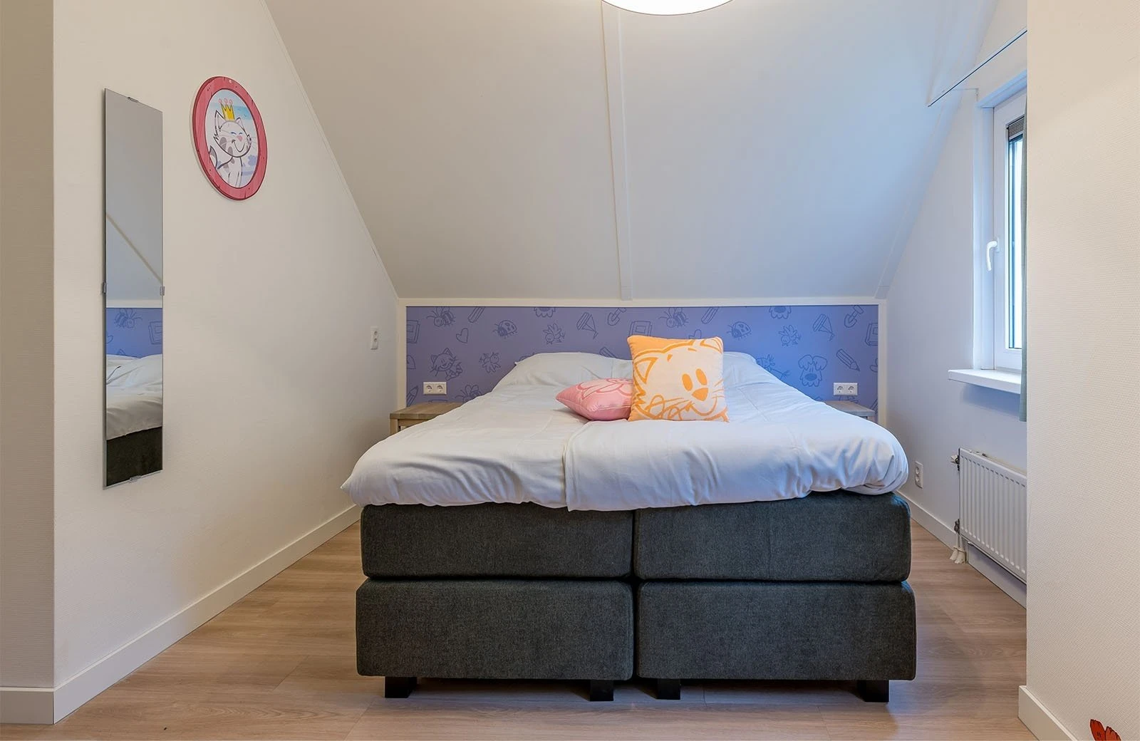 Buurpoes villa slaapkamer 2 tweepersoonsbed