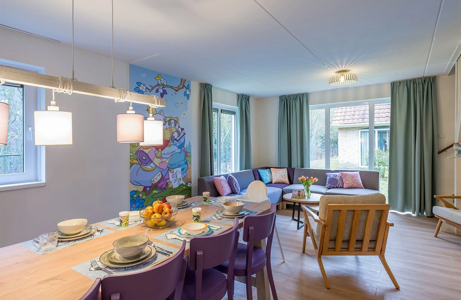 Buurpoes villa woonkamer