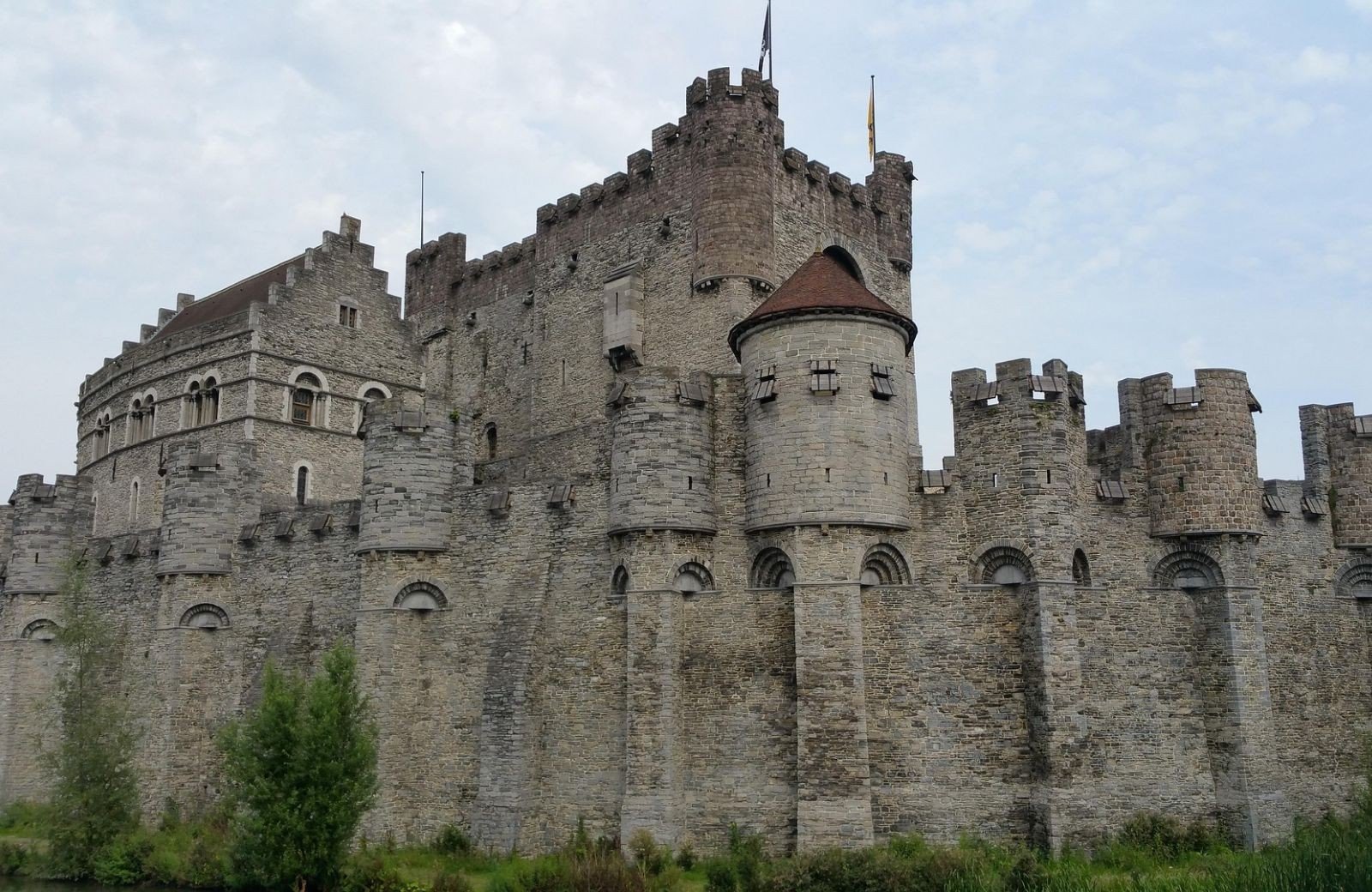 Bezoek kastelen en forten